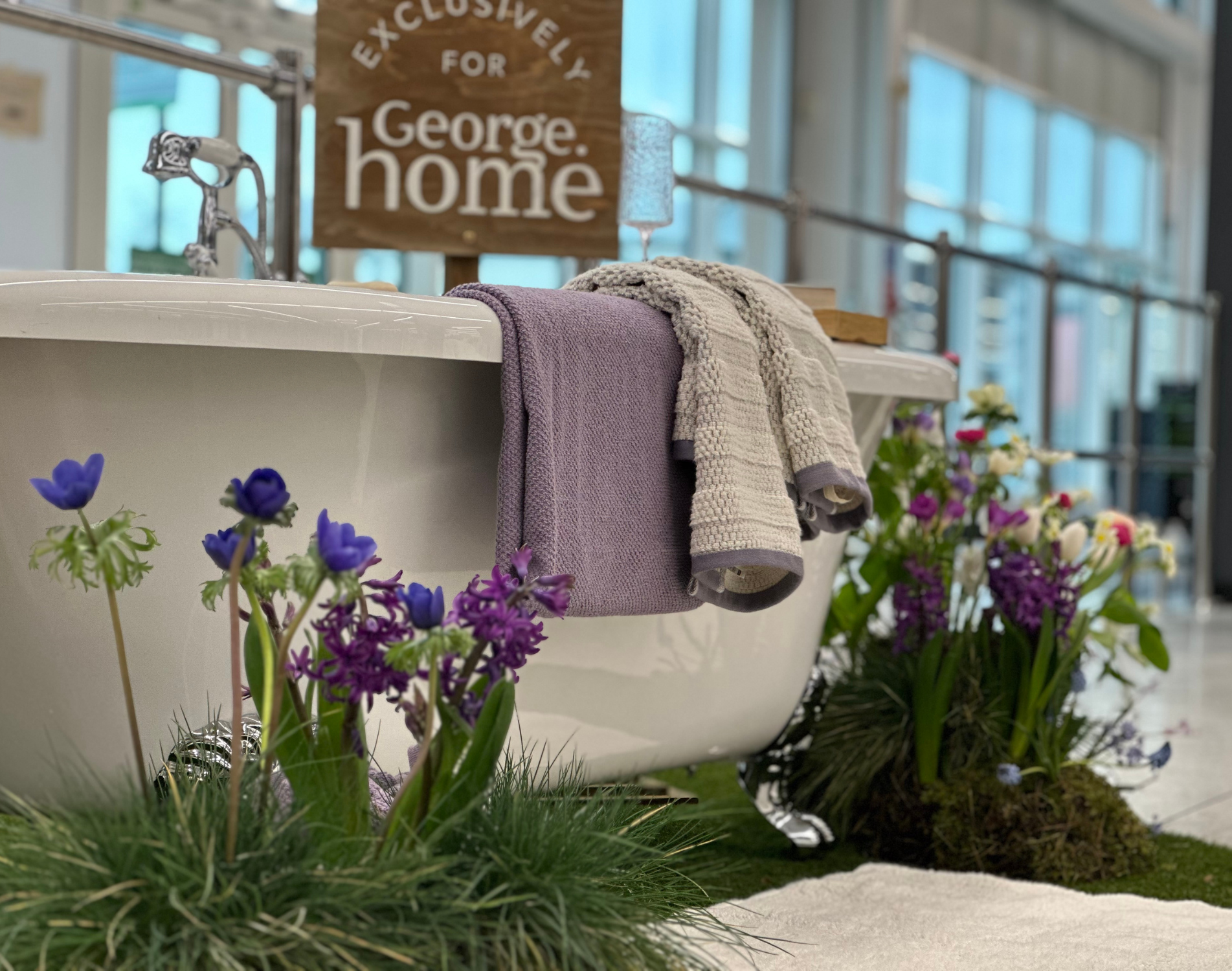 Spring corporate centrepieces of soft pastels